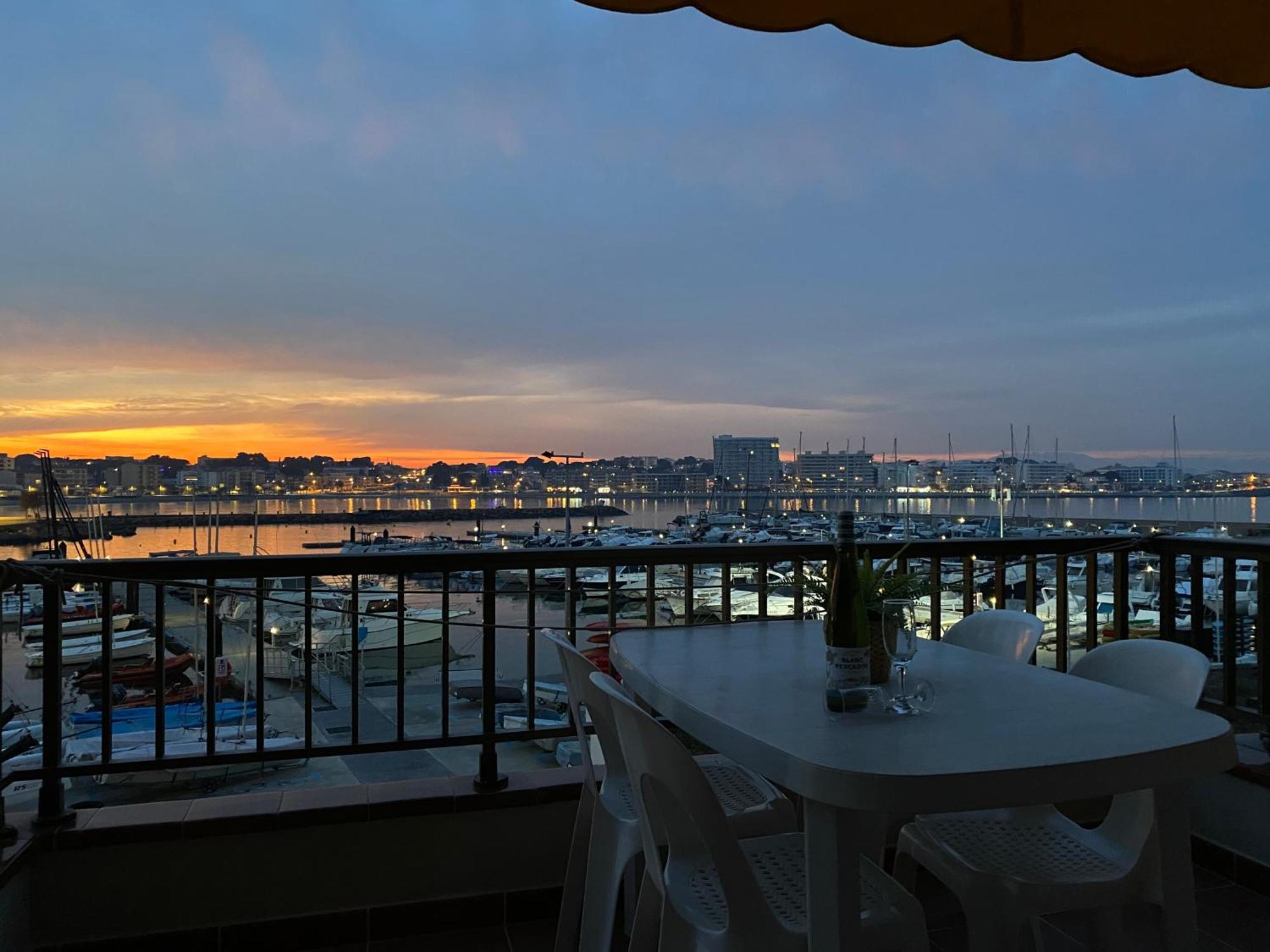 Precioso Apartamento En Primera Linea De Mar Л'Аскала Екстер'єр фото